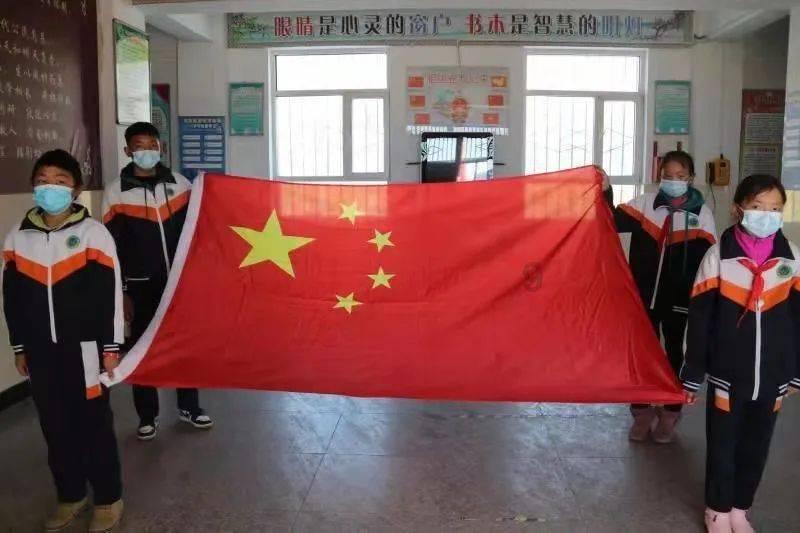 暗黑精灵的装扮